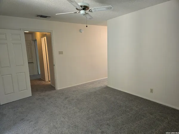 $1,100 | 4212 Medical Drive, Unit 903, San Antonio, TX 78229
