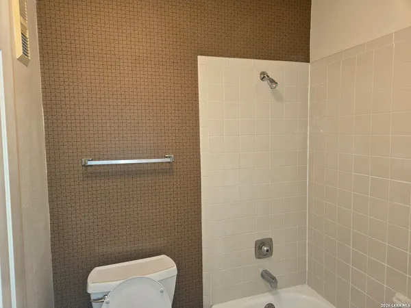 $1,100 | 4212 Medical Drive, Unit 903, San Antonio, TX 78229