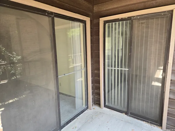 $1,100 | 4212 Medical Drive, Unit 903, San Antonio, TX 78229