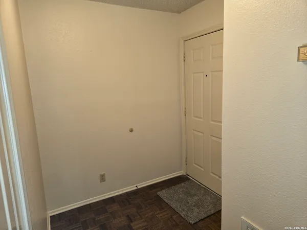 $1,100 | 4212 Medical Drive, Unit 903, San Antonio, TX 78229