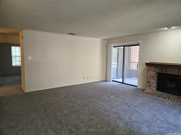 $1,100 | 4212 Medical Drive, Unit 903, San Antonio, TX 78229