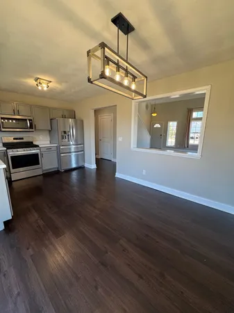 $2,595 | 836 Wingate Place, Rockton, IL 61072