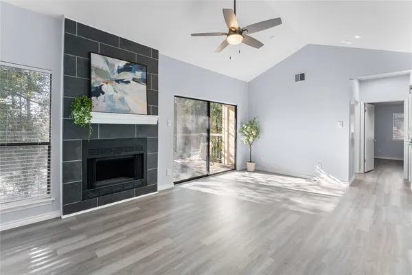$166,500 | 3500 Tangle Brush Drive, Unit 200, The Woodlands, TX 77381