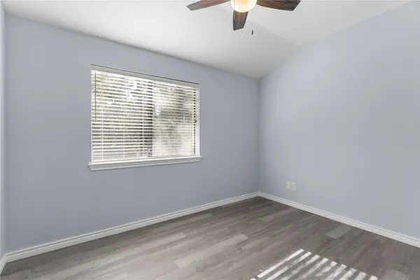 $166,500 | 3500 Tangle Brush Drive, Unit 200, The Woodlands, TX 77381