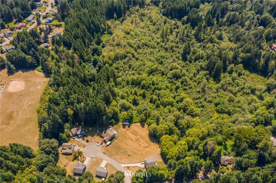 7935 Van Decar Road Southeast Port Orchard, WA 98367 - Photo 14 of 24 Gallery Image 14