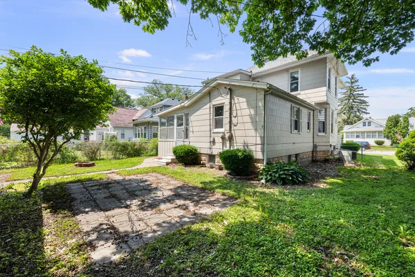$149,900 | 2428 18th Avenue, Rock Island, IL 61201