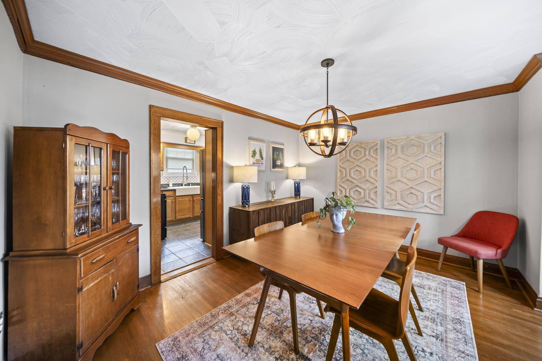 395 Brevoort Road Columbus, OH 43214 - Photo 14 of 64 Dining Area