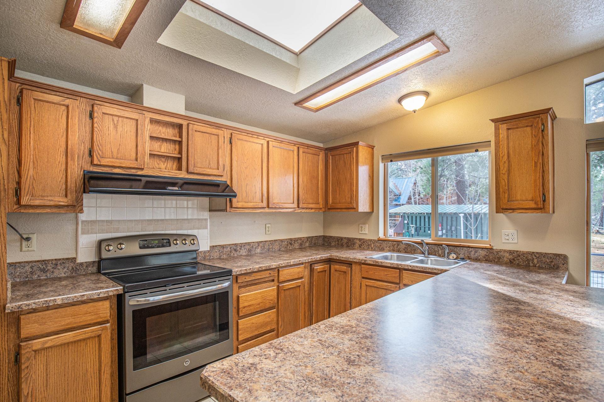 56051 Snow Goose Road Bend, OR 97707 - Photo 14 of 35 batch_014