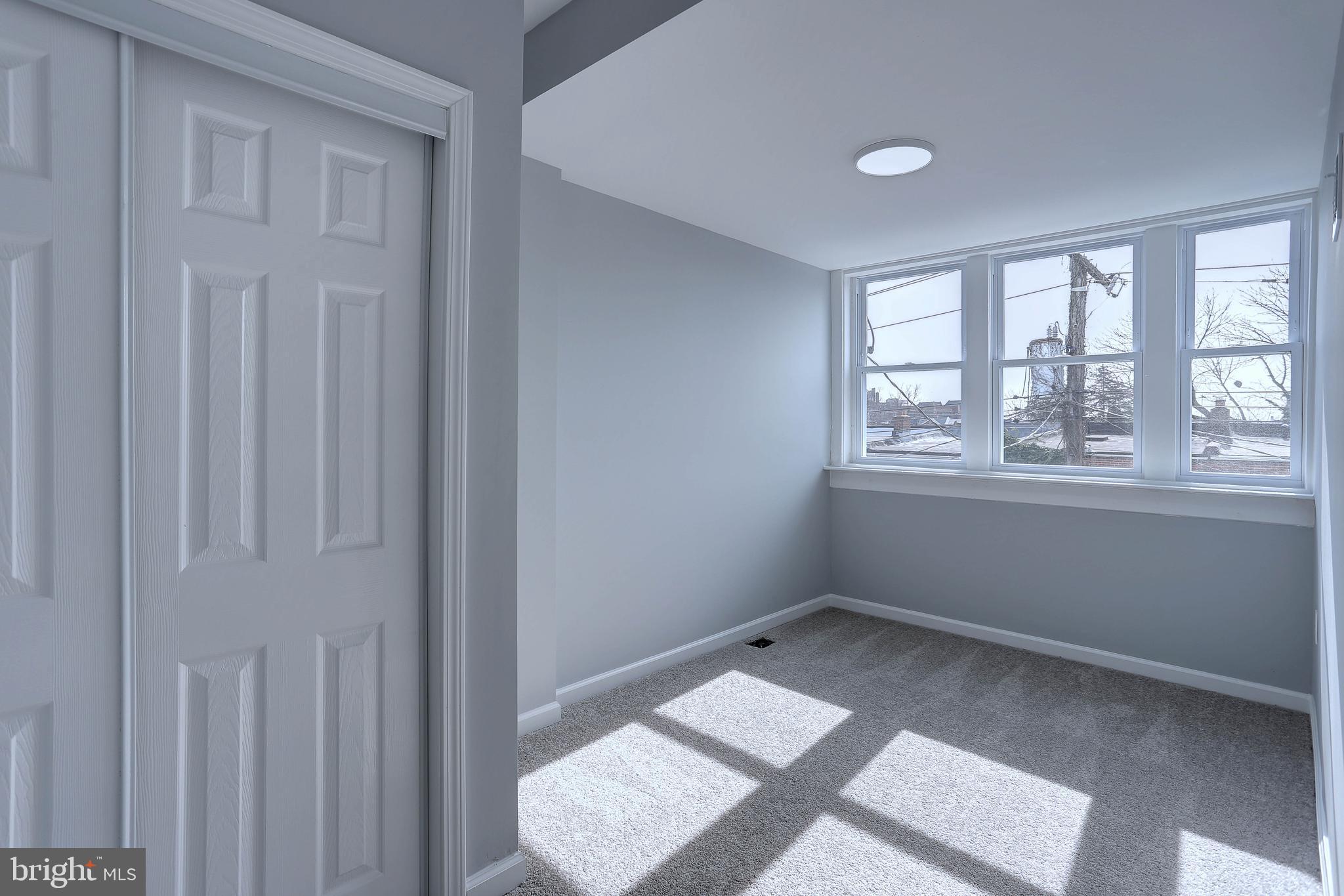 149 North Monastery Avenue Baltimore, MD 21229 - Photo 14 of 25