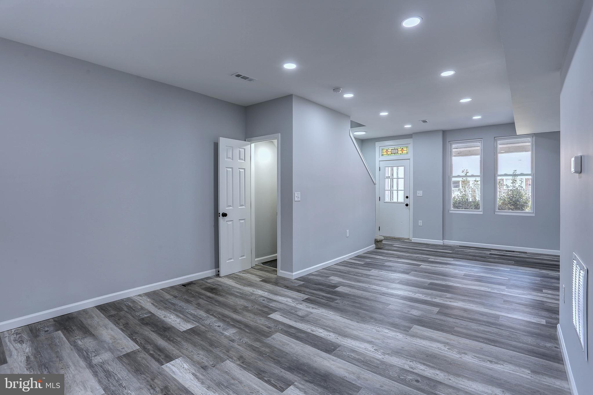 149 North Monastery Avenue Baltimore, MD 21229 - Photo 7 of 25