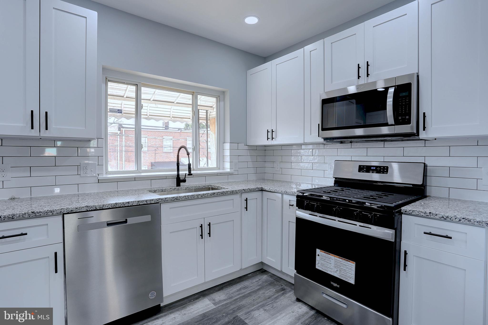 149 North Monastery Avenue Baltimore, MD 21229 - Photo 8 of 25