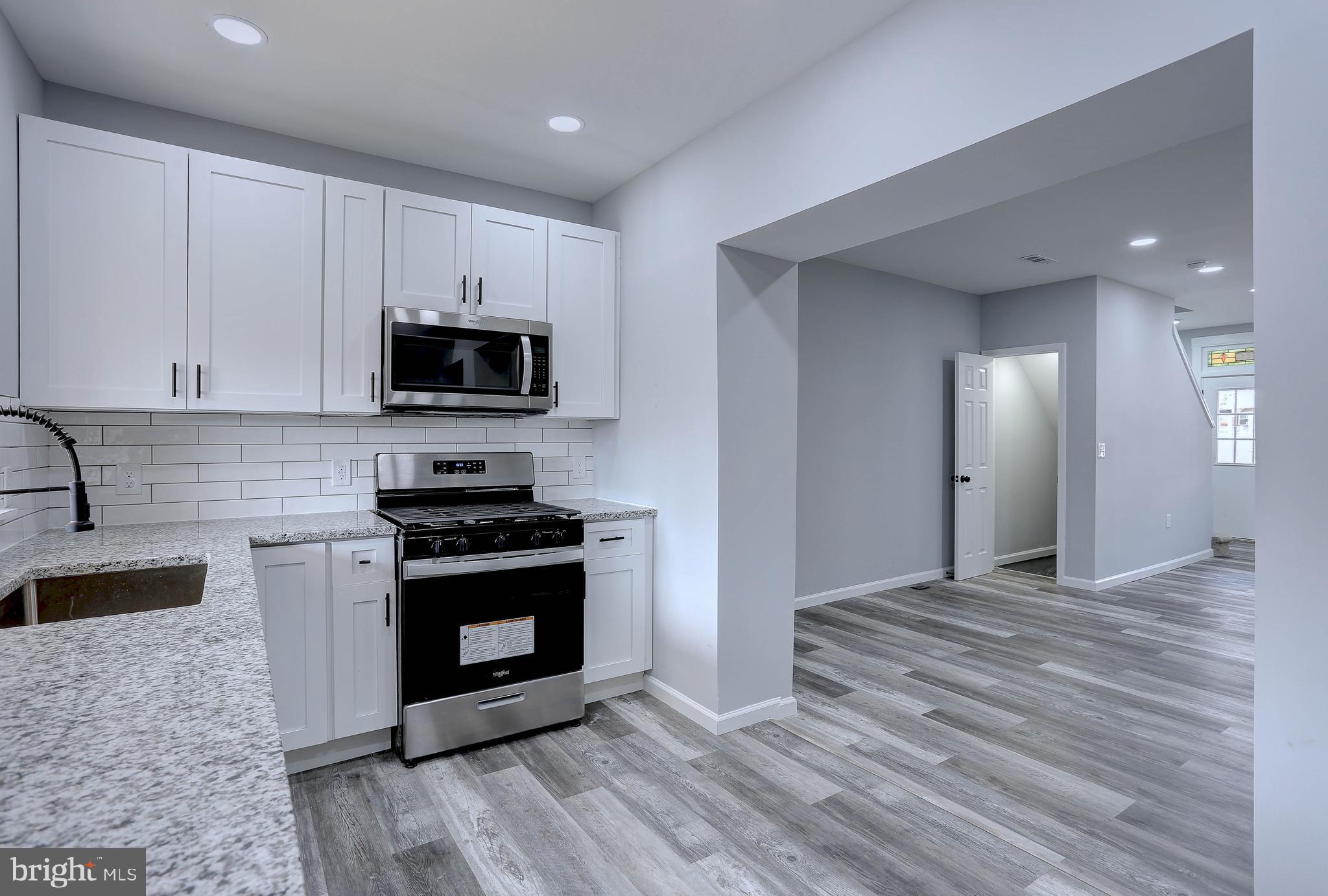 149 North Monastery Avenue Baltimore, MD 21229 - Photo 9 of 25