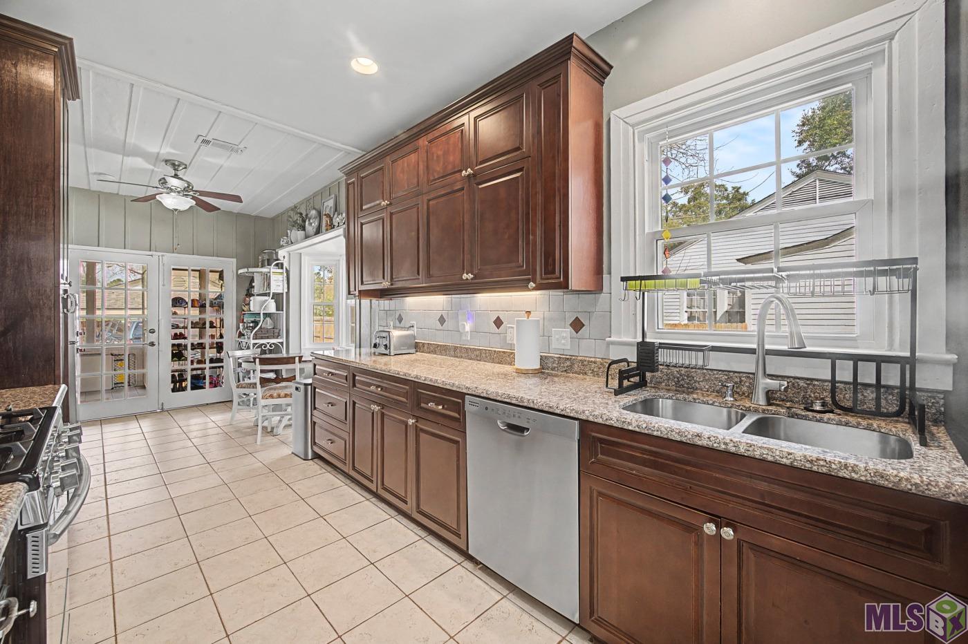 2179 Hollydale Avenue Baton Rouge, LA 70808 - Photo 7 of 27