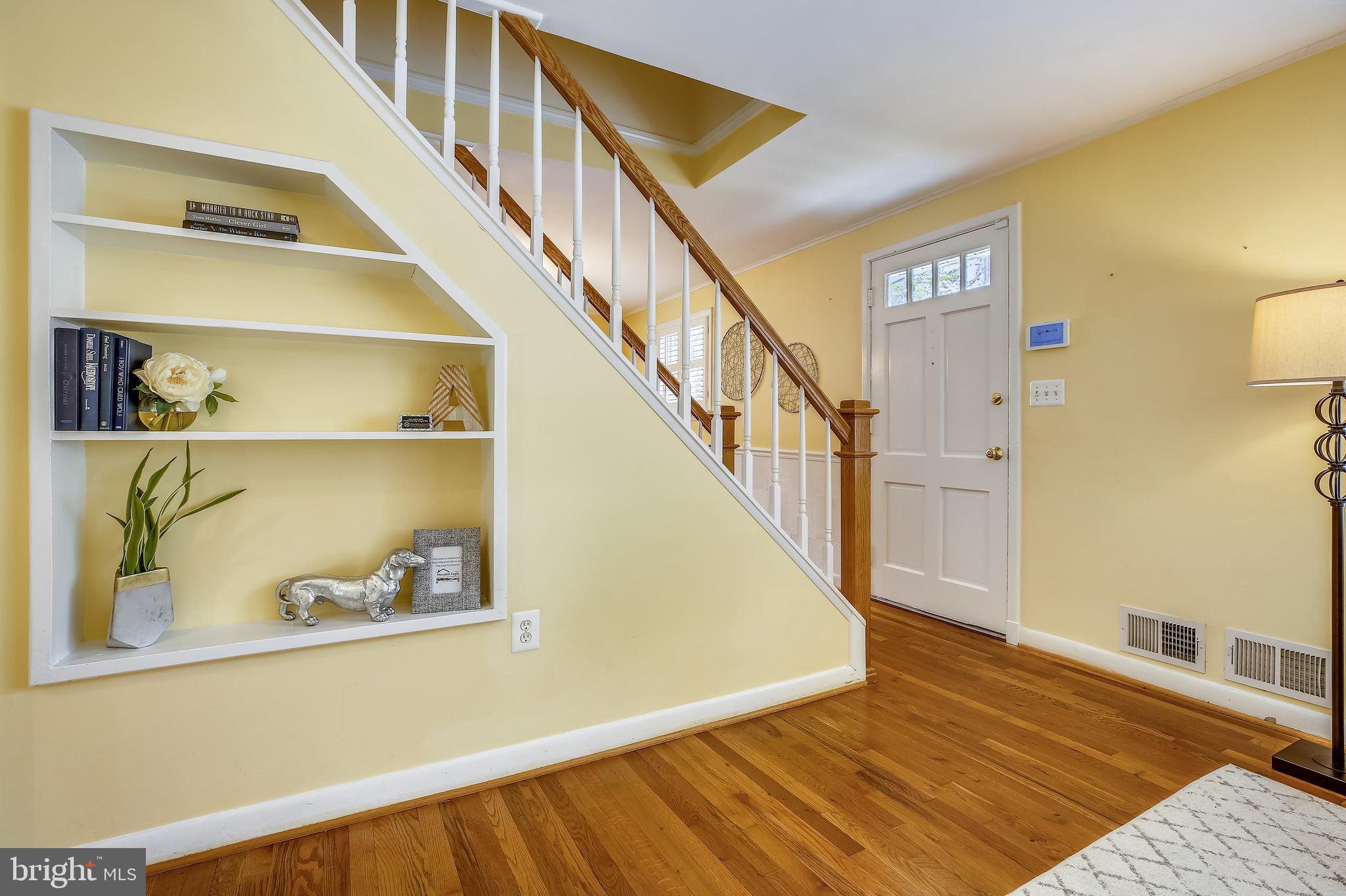 1008 Robin Road Silver Spring, MD 20901 - Photo 12 of 36 Built in shelves allow custom decorating