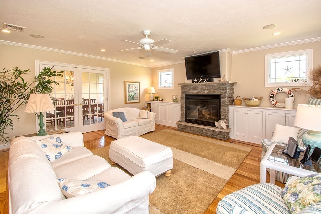 25 Gilson Road Scituate, MA 02066 - Photo 8 of 30 Gallery Image 8