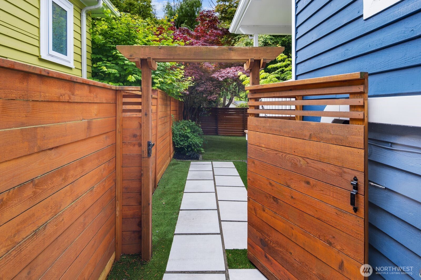 8604 29th Avenue Northwest Seattle, WA 98117 - Photo 30 of 40
