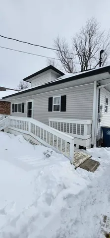 $60,000 | 209 West Florence Street, Sesser, IL 62884