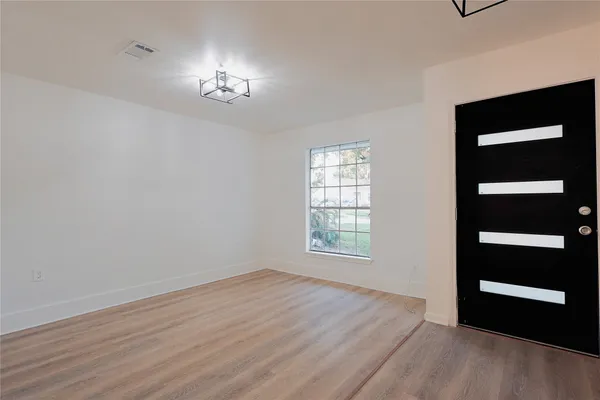 $2,200 | 11611 Sagedowne Lane, Houston, TX 77089