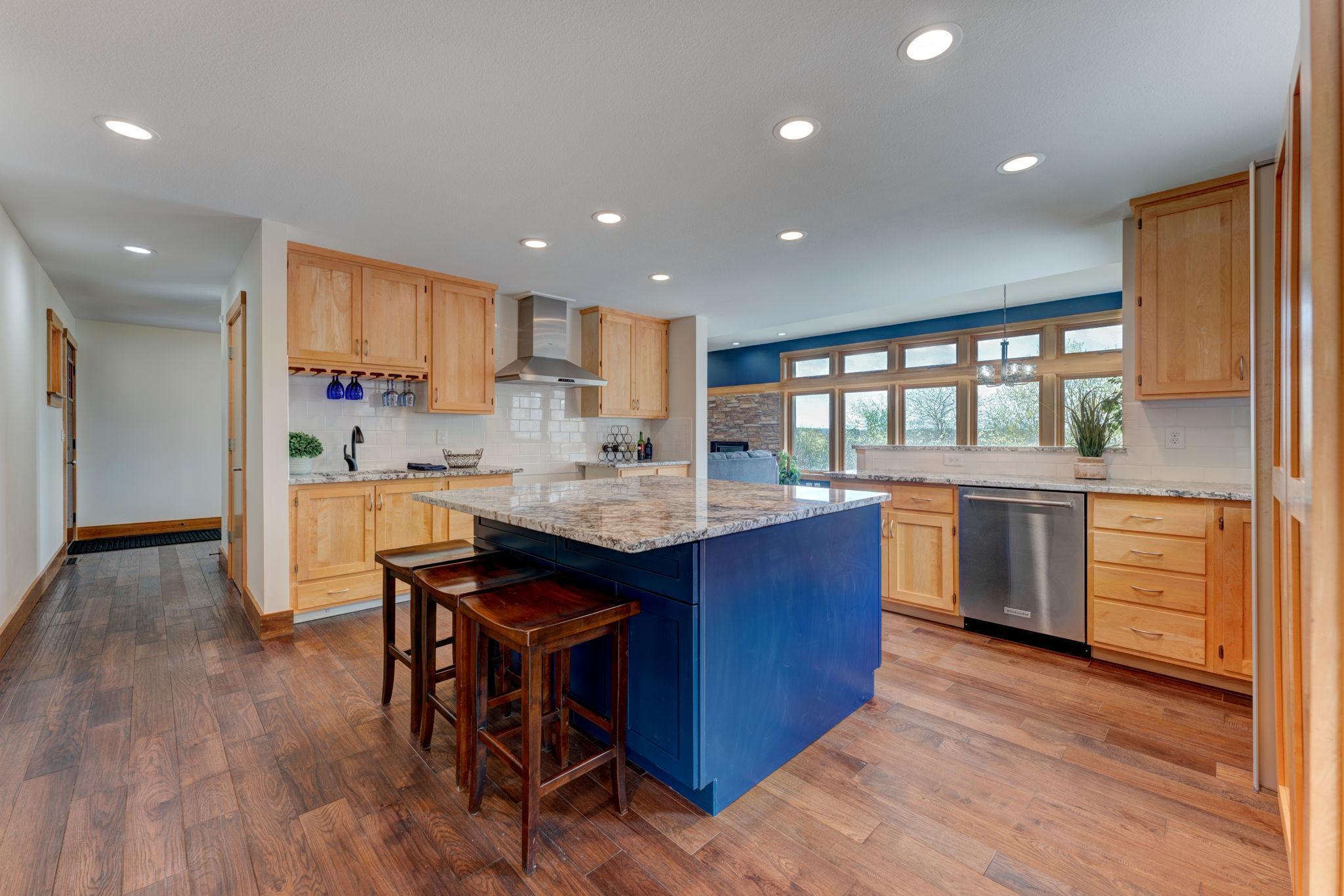 14325 Grenier Road Minnetonka, MN 55345 - Photo 11 of 22 Gallery Image 11