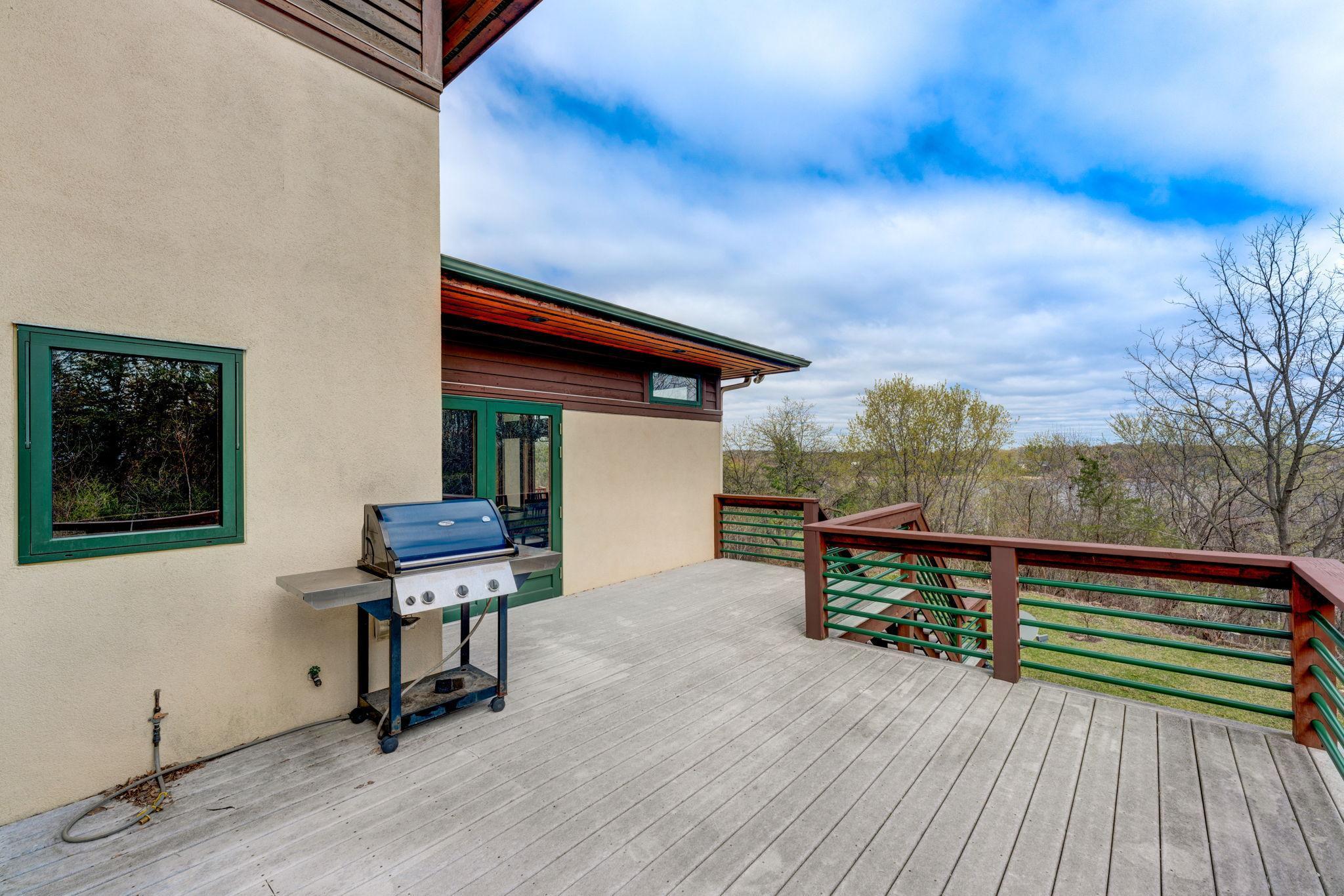14325 Grenier Road Minnetonka, MN 55345 - Photo 21 of 22 Gallery Image 21