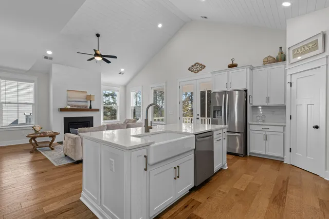 $849,999 | 1131 Oak Bluff Avenue, Charleston, SC 29492