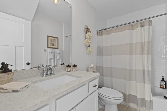 $849,999 | 1131 Oak Bluff Avenue, Charleston, SC 29492