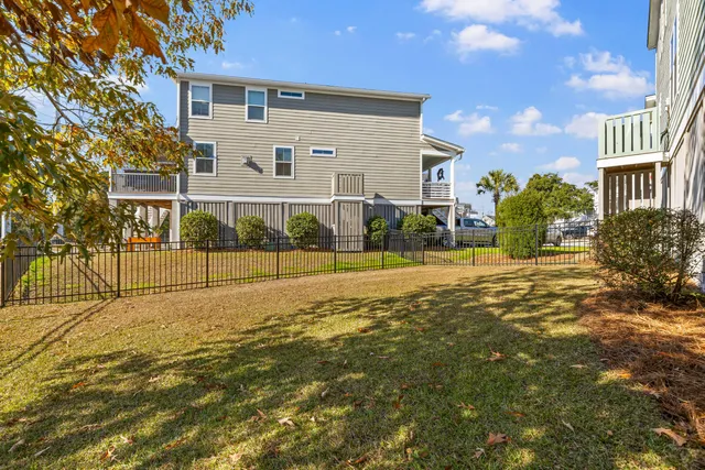 $849,999 | 1131 Oak Bluff Avenue, Charleston, SC 29492