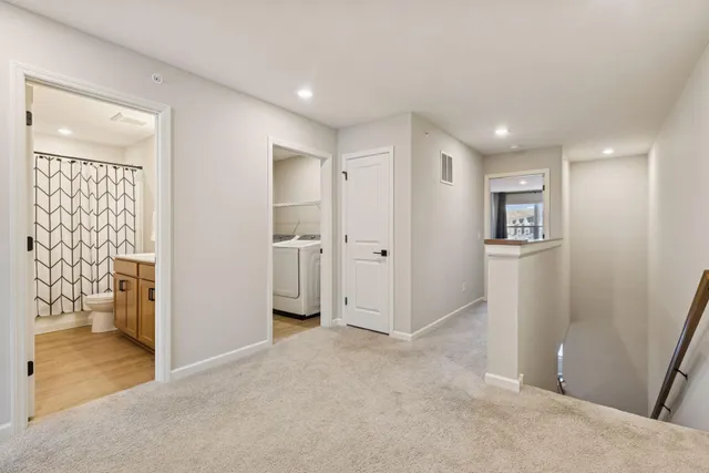 $400,000 | 14548 Twin Lakes Circle, Burnsville, MN 55306