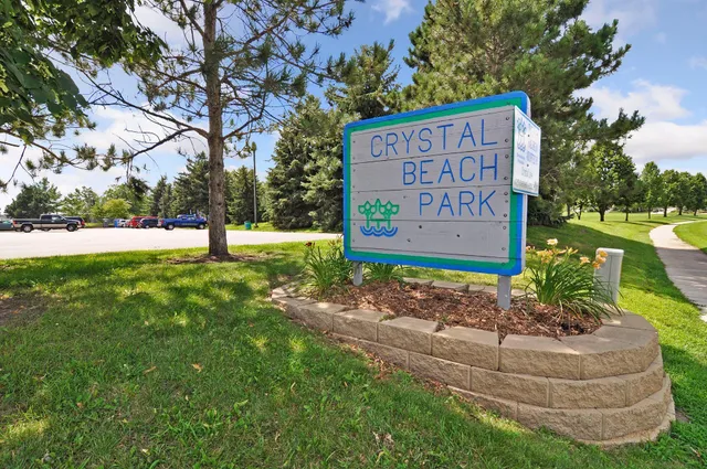 $400,000 | 14548 Twin Lakes Circle, Burnsville, MN 55306