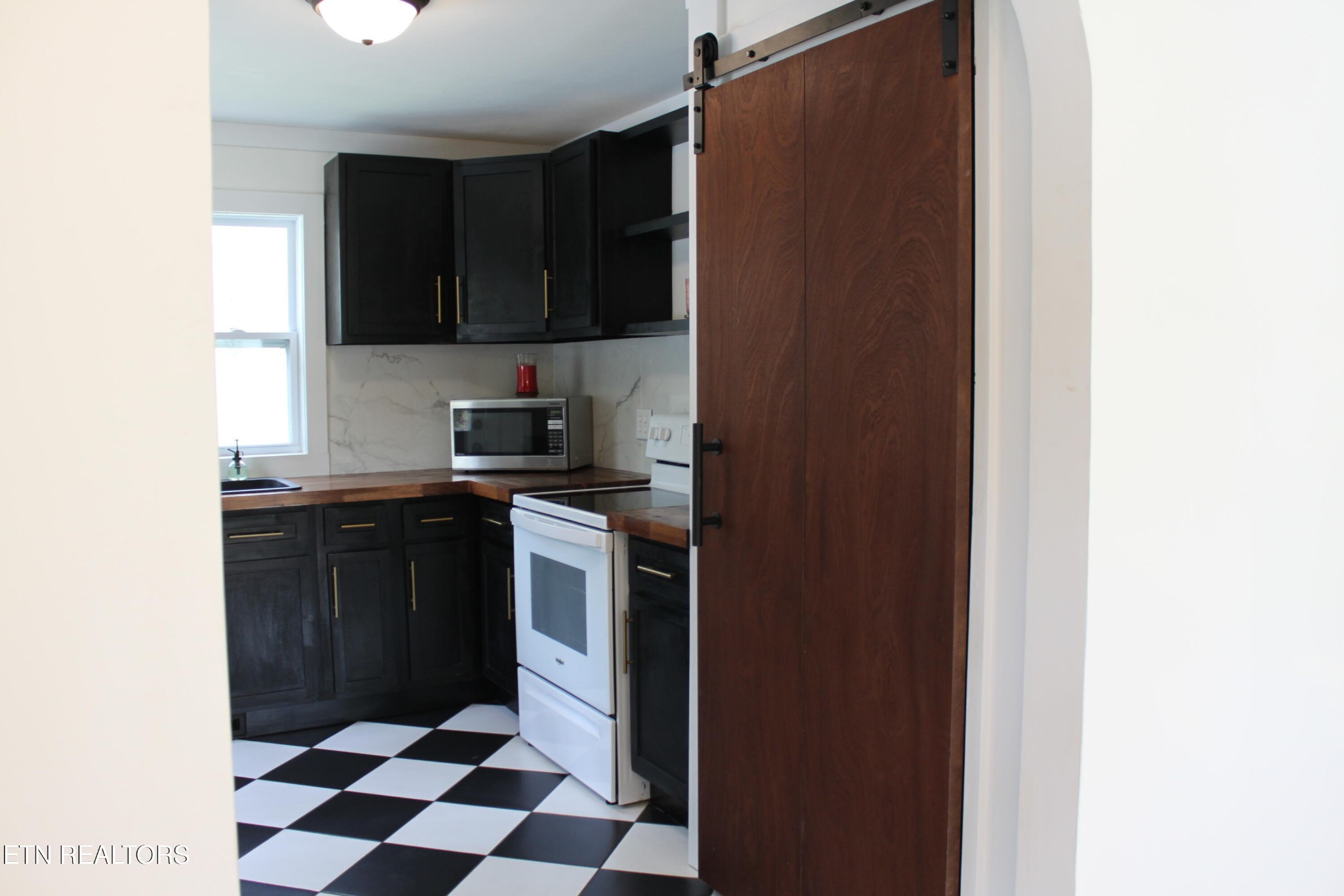 31 East Norris Road Norris, TN 37828 - Photo 19 of 32 Gallery Image 19
