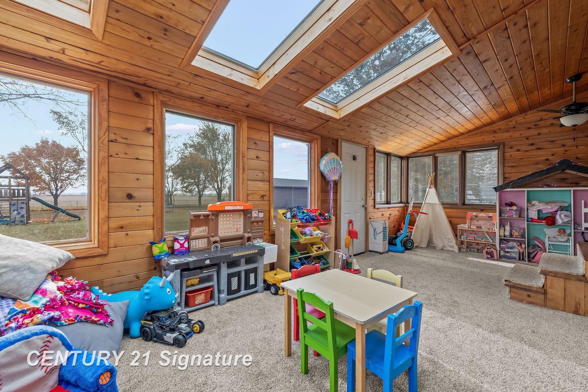 4374 East Freeland Road Freeland, MI 48623 - Photo 15 of 53