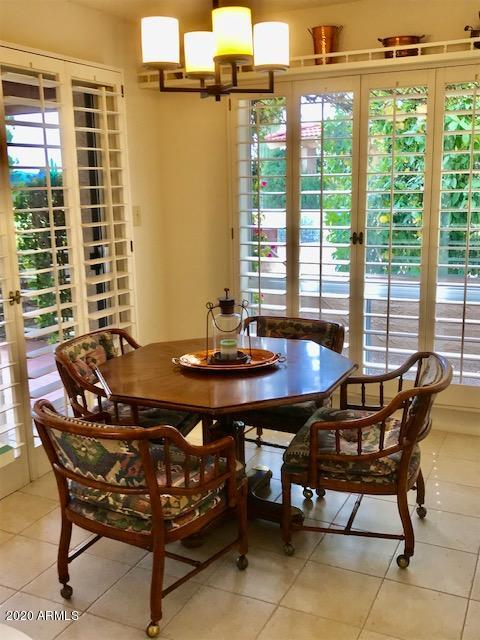 26223 North Loredo Lane Rio Verde, AZ 85263 - Photo 10 of 18 RV breakfast nook - L