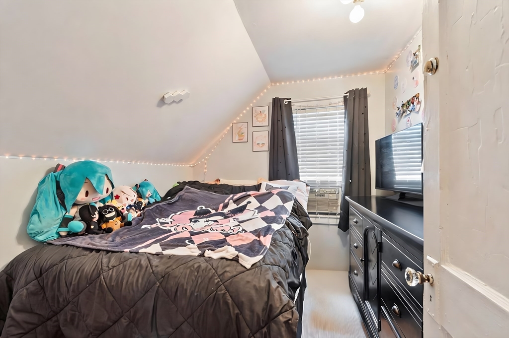 53 Corbett Street Lowell, MA 01852 - Photo 23 of 33