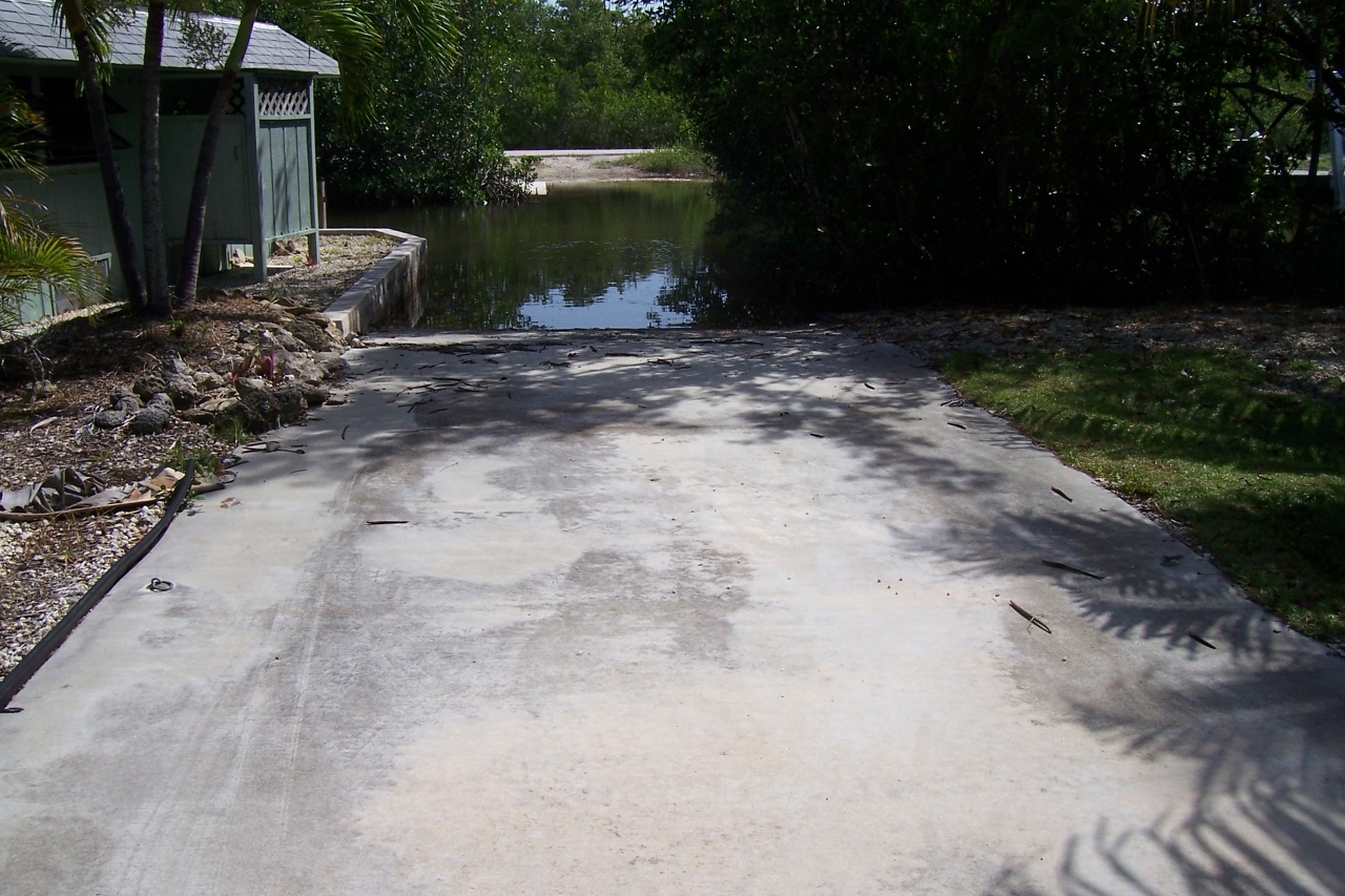 1135 Warner Road Summerland Key, FL 33042 - Photo 4 of 13 Access to Ramp