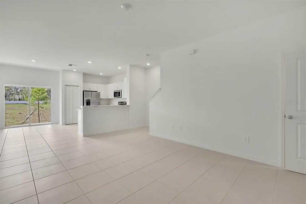 36144 Risa Michele Street Zephyrhills, FL 33541 - Photo 3 of 24