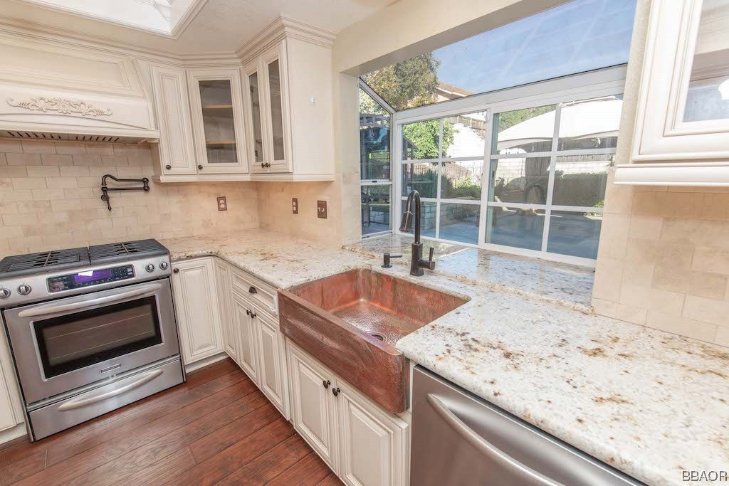 6639 Avenida Valencia Riverside, CA 92509 - Photo 9 of 42 Gallery Image 9