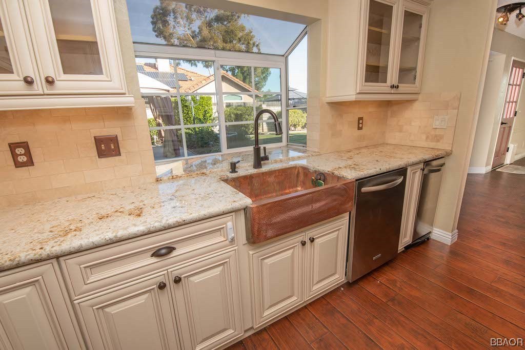 6639 Avenida Valencia Riverside, CA 92509 - Photo 10 of 42 Gallery Image 10