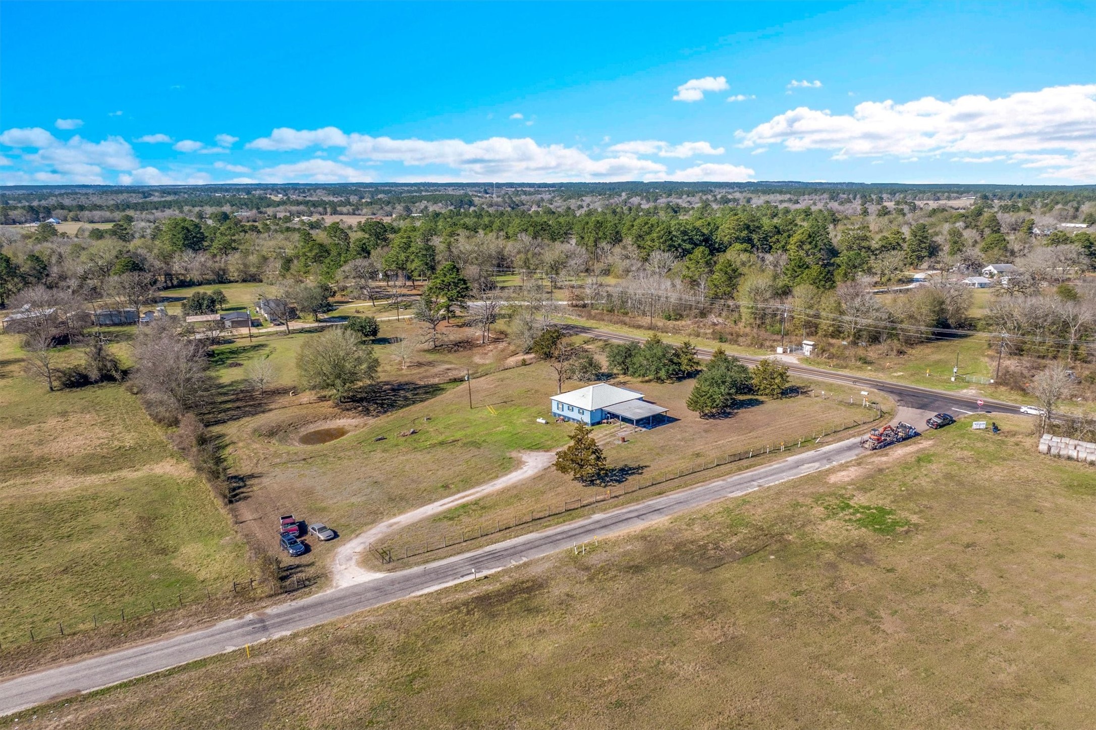 959 Walker Loop Huntsville, TX 77340 - Photo 32 of 41