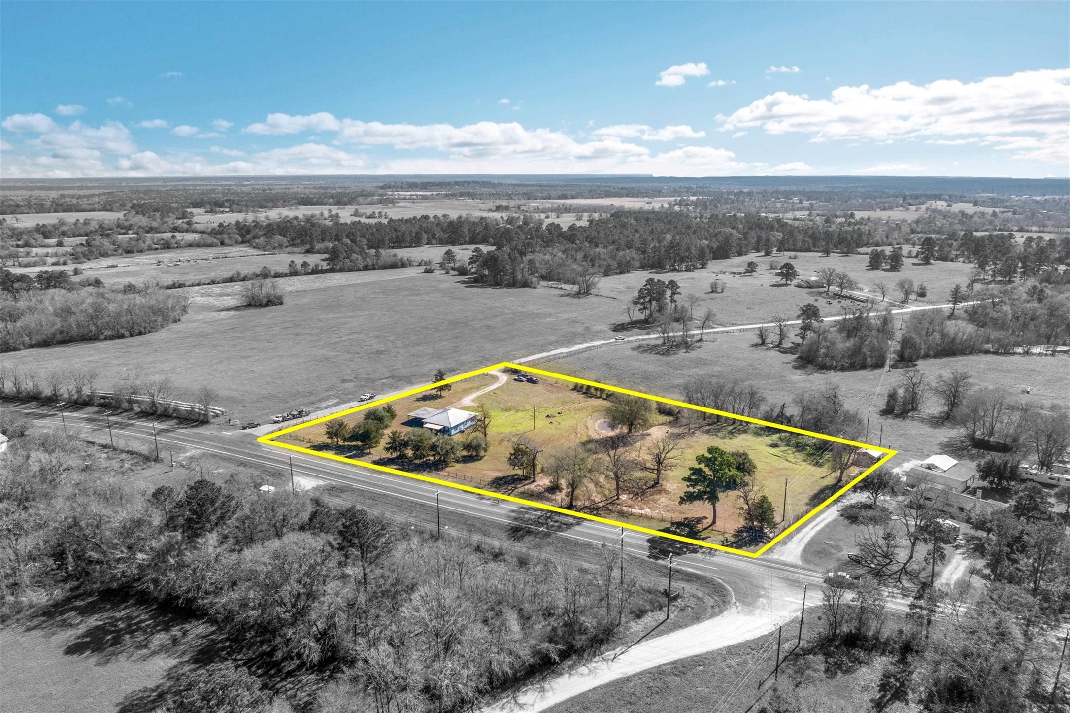 959 Walker Loop Huntsville, TX 77340 - Photo 36 of 41