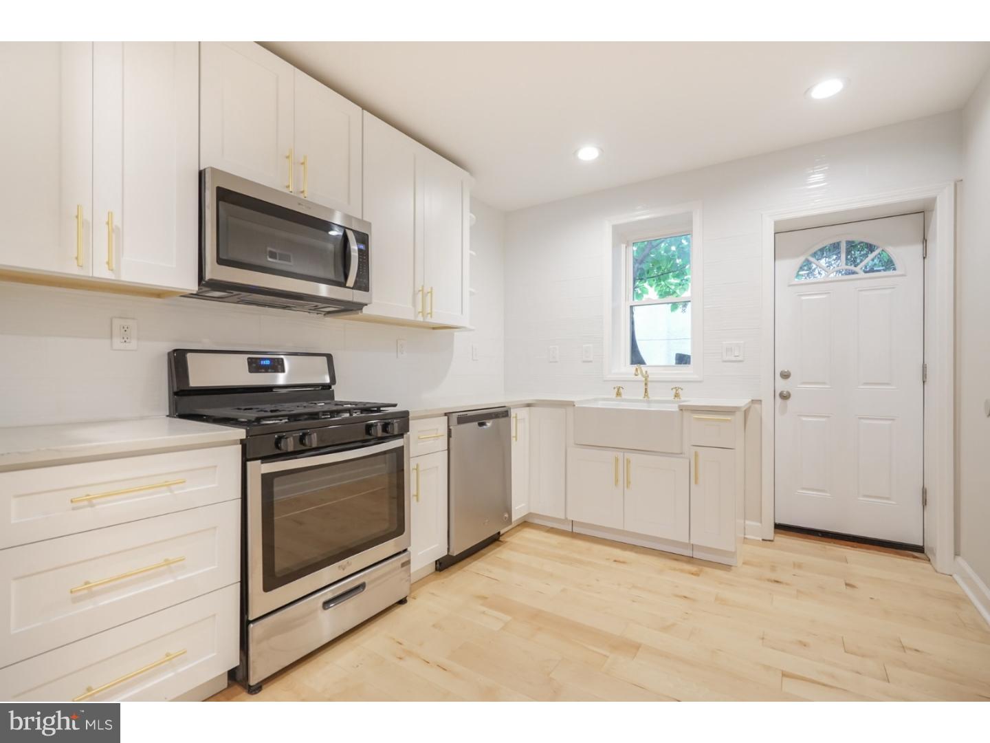 2923 West Thompson Street Philadelphia, PA 19121 - Photo 5 of 25