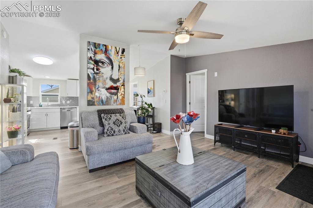 965 Mesa Valley Road Colorado Springs, CO 80907 - Photo 12 of 34