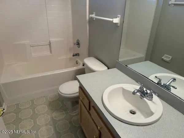 $2,300 | 2462 Bentwater Drive West, Jacksonville, FL 32246