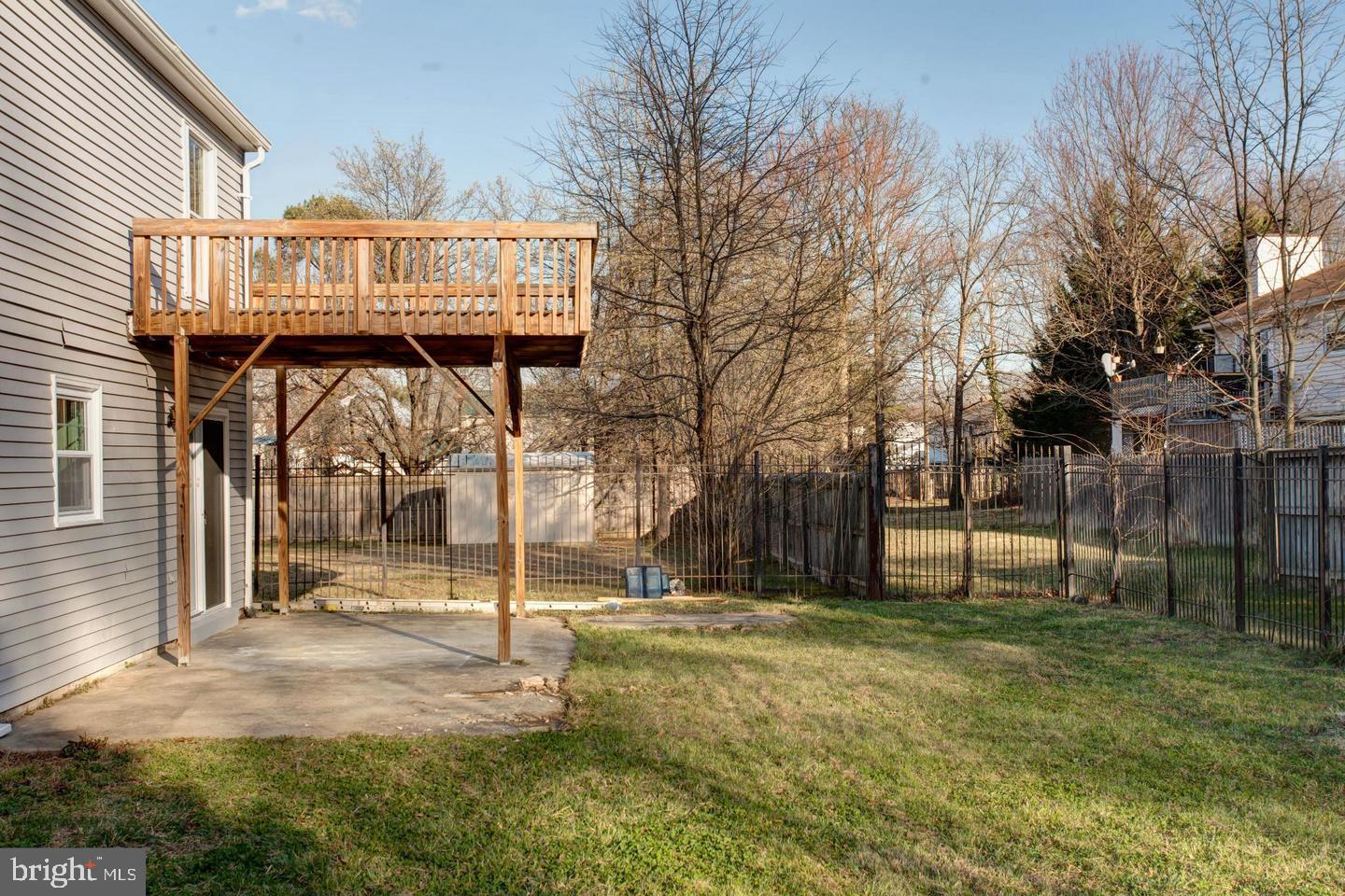 6808 Ben Franklin Road Springfield, VA 22150 - Photo 32 of 34 a view of a house with backyard