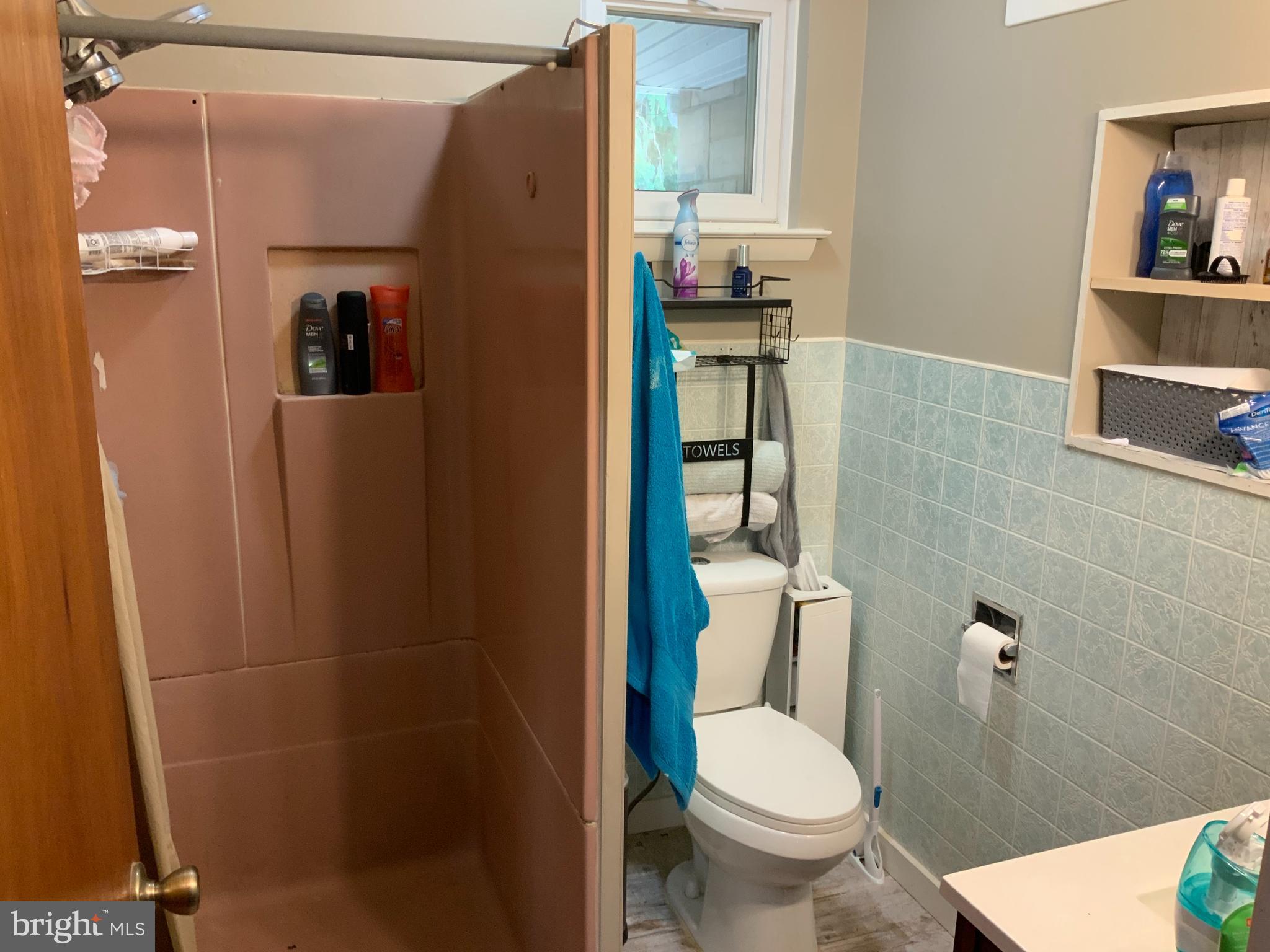 472 Jackson Road Atco, NJ 08004 - Photo 16 of 20 a bathroom with a toilet and a shower