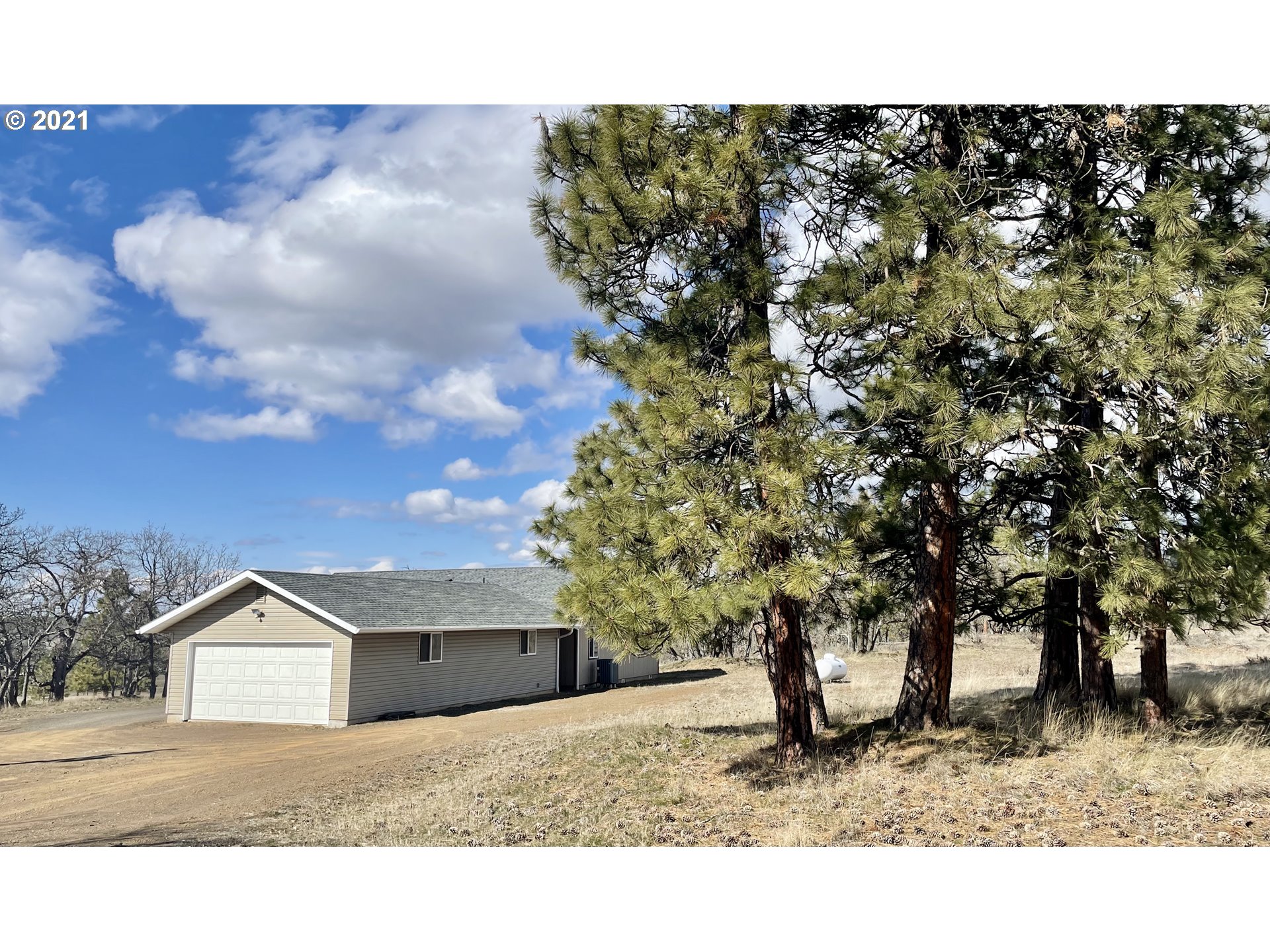 305 Woodland Road Goldendale, WA 98620 - Photo 2 of 32 Gallery Image 2