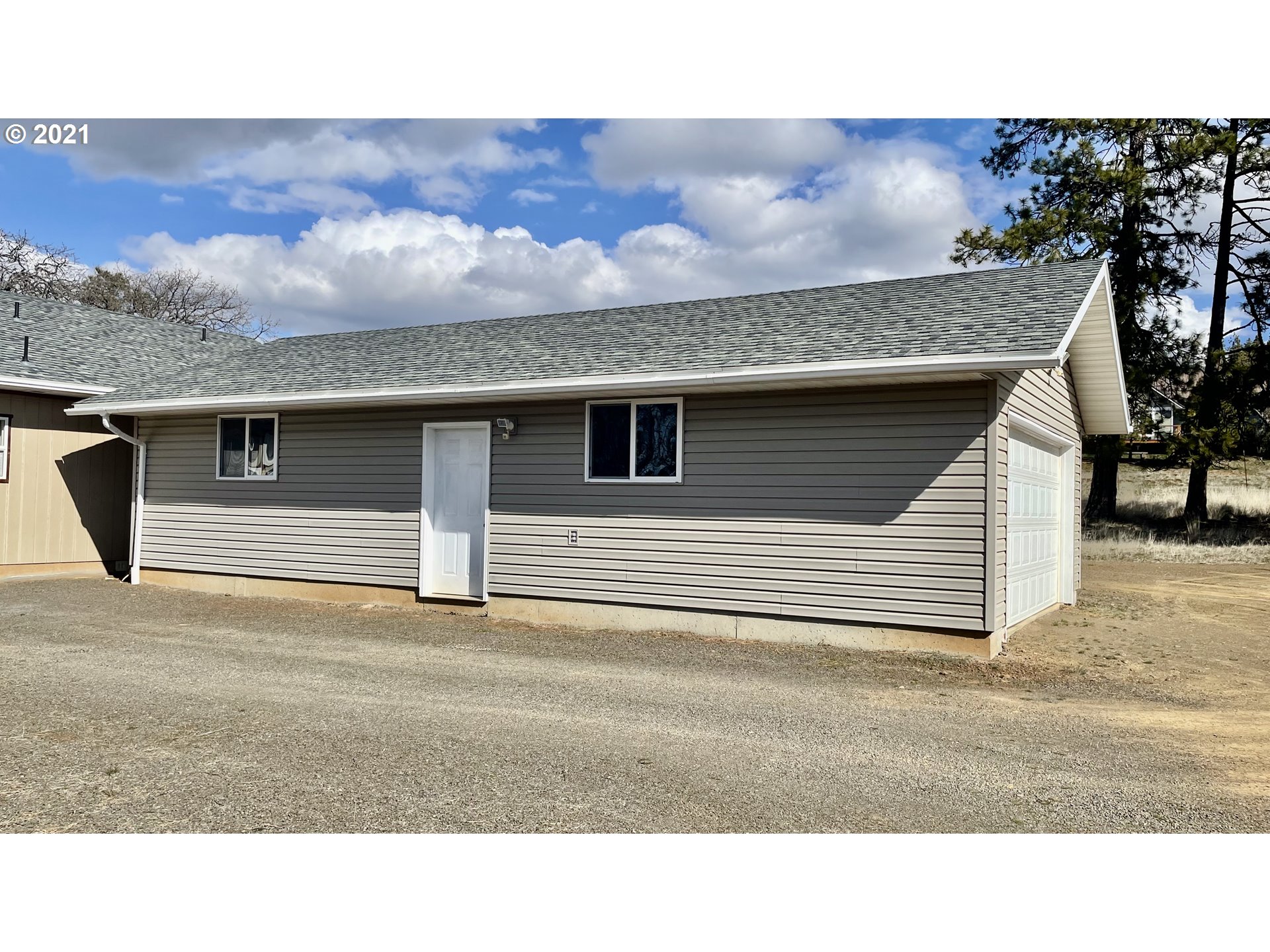 305 Woodland Road Goldendale, WA 98620 - Photo 4 of 32 Gallery Image 4