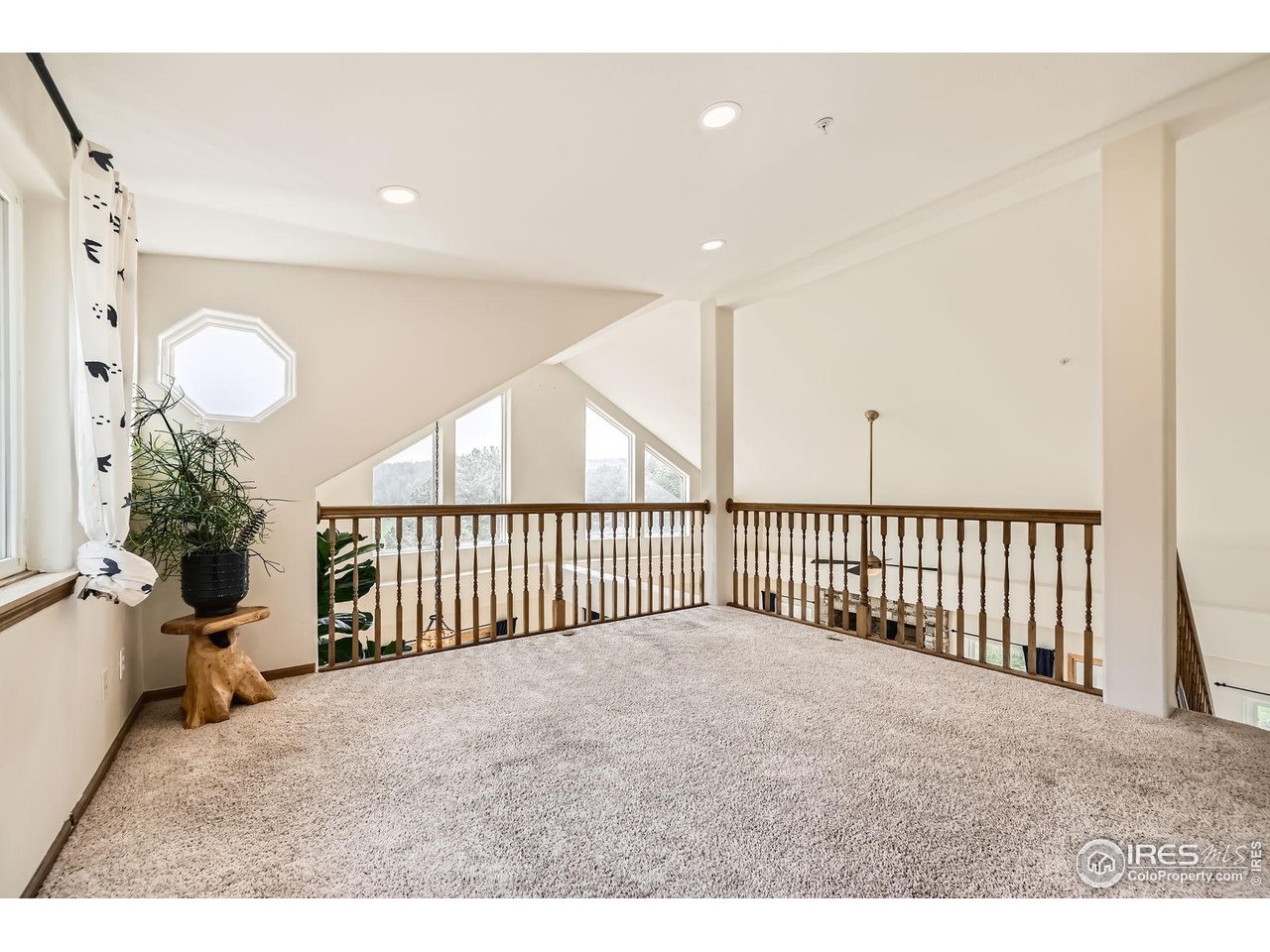 613 Ranch Road Ward, CO 80481 - Photo 13 of 37 Great loft space connecting to the primary suite!