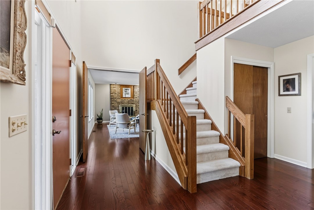 45 Split Rock Road Pittsford, NY 14534 - Photo 4 of 49