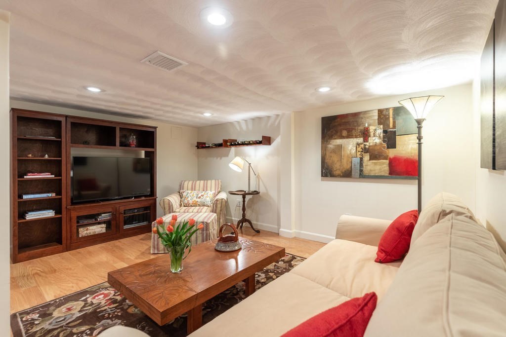 2 Crescent Road, Unit 1 Belmont, MA 02478 - Photo 17 of 20 Gallery Image 17