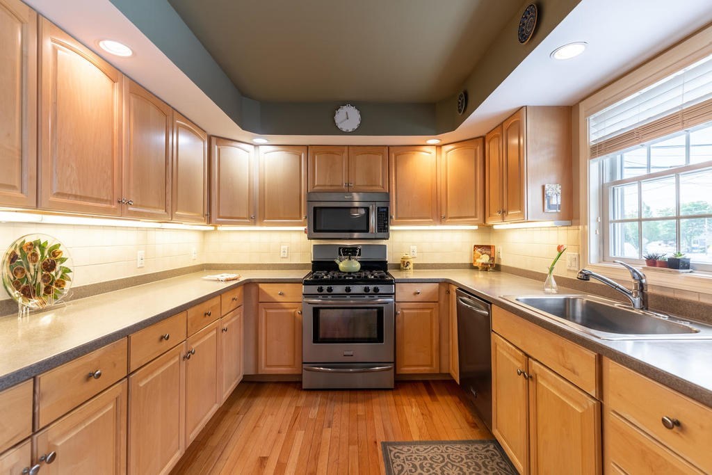 2 Crescent Road, Unit 1 Belmont, MA 02478 - Photo 7 of 20 Gallery Image 7